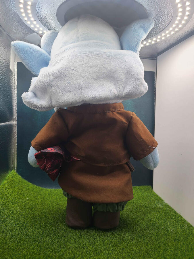 Jackie, air genasi wizard (10 inch plush / commission)